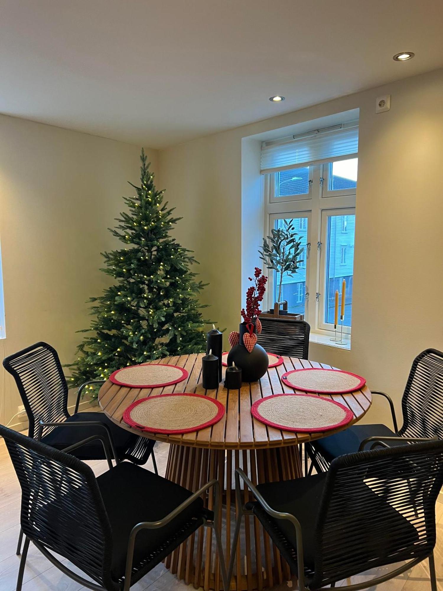 A Place To Stay Stavanger, Apartment 5 - Quality And Free Parking- エクステリア 写真